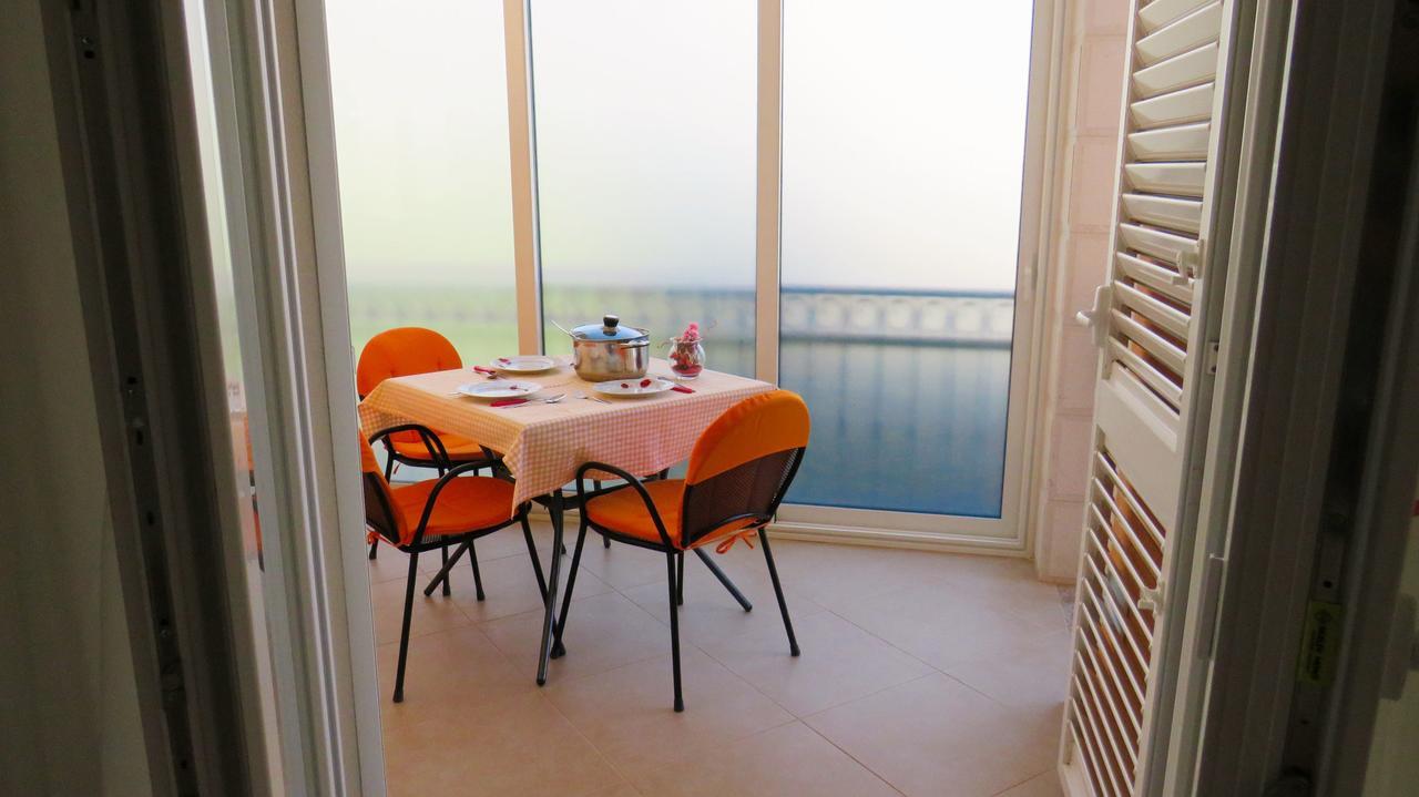 Apartments Villa Ante Grebastica Exterior photo